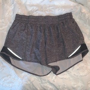 Grey lululemon hotty hots 4” size 8